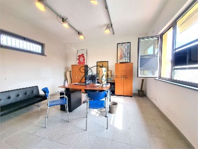 Foto Ufficio in Via Lombarda  197, Capannori Lammari - Lunata di 92 m²