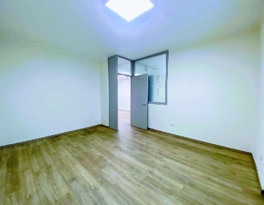 Foto Ufficio in corso paolo ferraris 14, Domodossola Centro di 65 m²