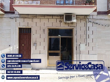 Foto Negozio in LARGO SAN ROCCO, Cerignola Centro di 60 m² con 2 locali