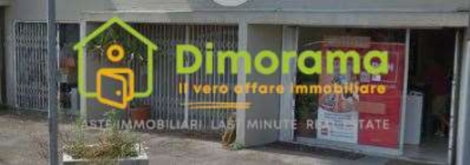 Foto Negozio in Via Gaetano Luporini, Lucca Sant'Anna con 6 locali