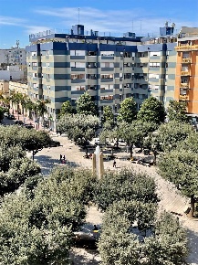 Foto Ufficio in Piazza Cairoli 29, Brindisi Centro Storico di 183 m²
