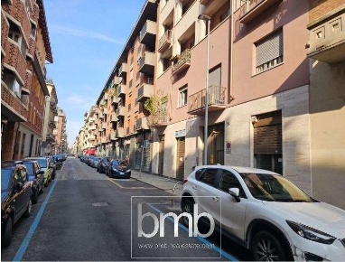 Foto Negozio in Via Saluzzo  79, Torino San Salvario - Dante di 61 m²