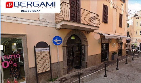 Foto Magazzino in Via XX Settembre  29, Anzio Centro Storico di 220 m²
