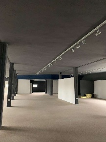 Foto Negozio a Canossa di 500 m² con 1 locali in affitto
