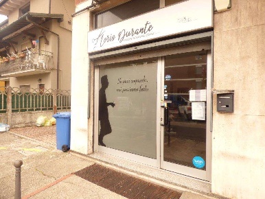 Foto Negozio a Limbiate di 40 m² con 1 locali in vendita