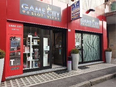 Foto Attività commerciale a Busto Arsizio Piazza Santa Maria di 80 m²