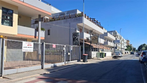 Foto Negozio a Capurso di 85 m² con 1 locali in affitto