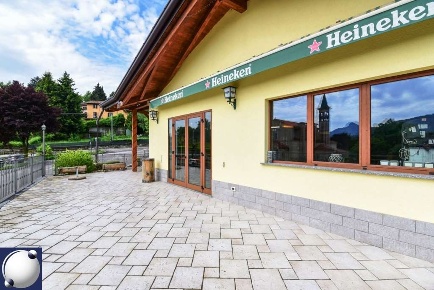 Foto Negozio in Via Parroco Tavola, Sormano Centro di 287 m² con 2 locali