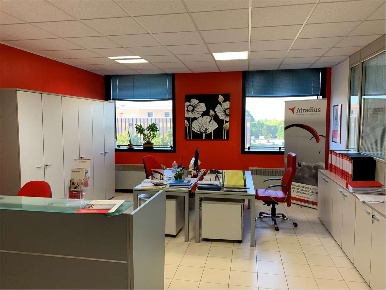 Foto Ufficio a Reggio nell'Emilia di 115 m² con 5 locali in vendita