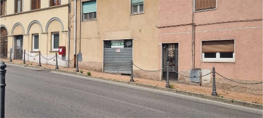 Foto Negozio a Clivio di 40 m² con 2 locali in vendita