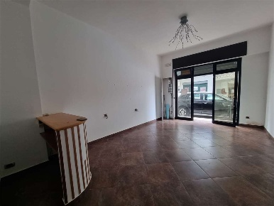 Foto Negozio in sant'elena, Catanzaro Catanzaro Lido di 70 m² con 2 locali