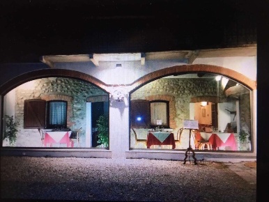 Foto Negozio in Via Brera 5, Fino Mornasco Centro di 300 m² con 9 locali