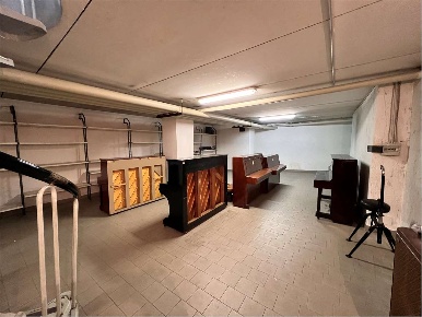 Foto Magazzino in Via Nazionale, Costa Volpino Centro di 62 m² con 1 locali