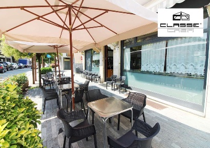 Foto Negozio in Largo Vittoria, Curno di 213 m² con 1 locali in vendita