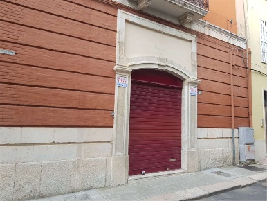 Foto Negozio in PIAZZA DUOMO, Cerignola Centro di 100 m² con 2 locali