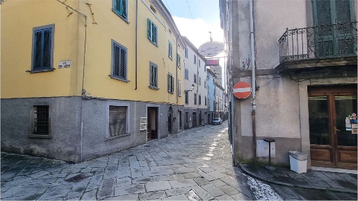 Foto Negozio in Via san Giovanni, Pieve Fosciana Centro di 80 m² in vendita