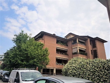 Foto Ufficio in via Santa Chiara 10, Cesano Maderno di 80 m² con 3 locali