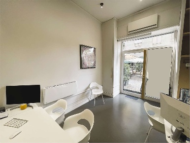 Foto Negozio in via sabatelli 1, Milano Paolo Sarpi di 24 m² con 1 locali