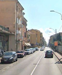 Foto Negozio in via garessio, Imperia Oneglia di 250 m² con 2 locali