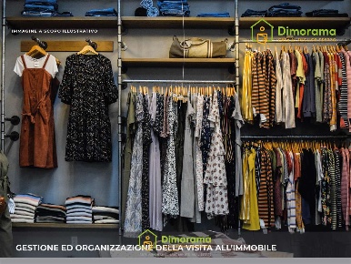 Foto Negozio in Via Villanovafranca 3, Guasila di 60 m² con 1 locali