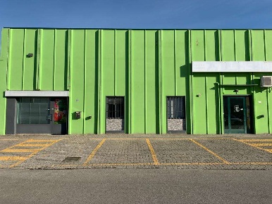 Foto Negozio a Tavernerio di 45 m² con 2 locali in affitto
