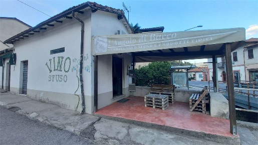 Foto Negozio a Terni di 100 m² con 3 locali in vendita