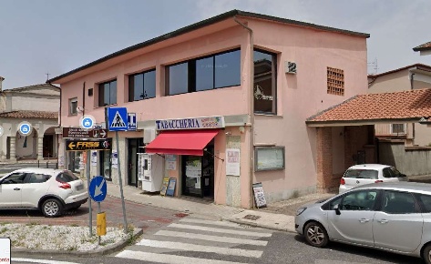 Foto Ufficio a Massa e Cozzile di 100 m² con 3 locali in affitto