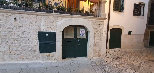Foto Magazzino a Conversano di 50 m² con 2 locali in vendita