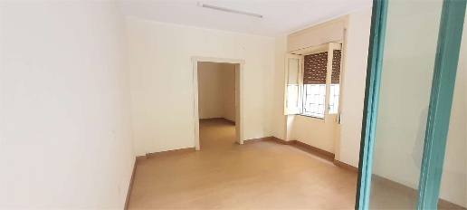 Foto Negozio a Roccapiemonte di 35 m² con 2 locali in affitto