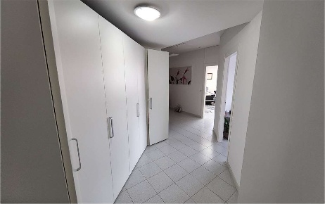 Foto Ufficio a Mirandola di 85 m² con 2 locali in vendita