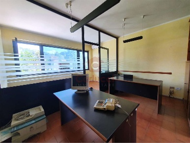 Foto Ufficio a Buggiano di 45 m² con 2 locali in vendita