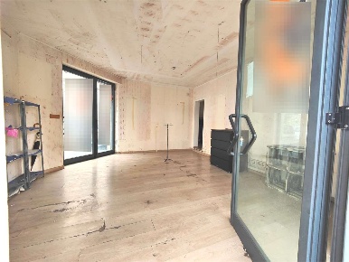 Foto Negozio a Lucca di 42 m² con 2 locali in affitto