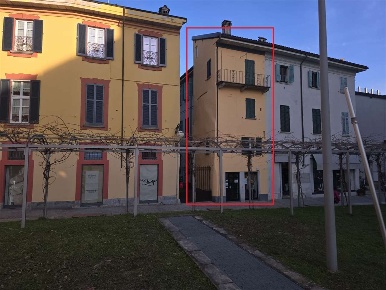 Foto Negozio in Via San Vittore 72, Verbania San Vittore di 75 m²