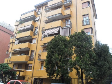 Foto Ufficio in Via Castiglioni 7, Busto Arsizio Frati di 50 m² in vendita