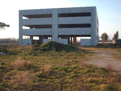 Foto Magazzino a Teverola di 5000 m² con 1 locali in vendita