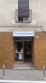 Foto Attività commerciale a Casnate con Bernate di 65 m² con 2 locali