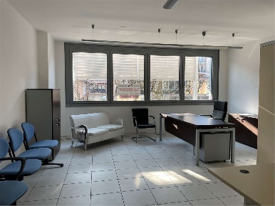 Foto Ufficio in Via Rismondo 2, Vittorio Veneto Centro di 75 m² in vendita