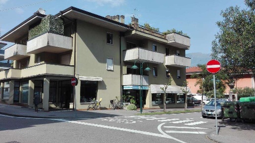 Foto Negozio a Riva del Garda di 180 m² con 2 locali in vendita