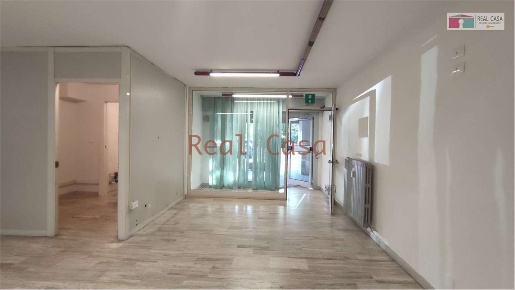 Foto Ufficio a Modena di 74 m² con 3 locali in vendita