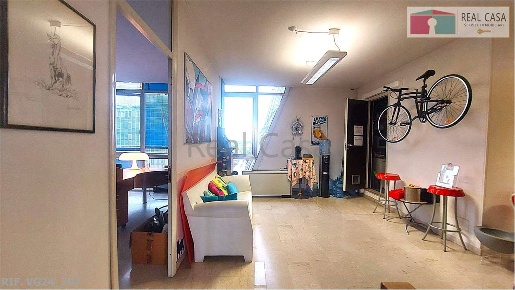 Foto Ufficio in Via Cagliostro, Modena San Faustino di 150 m² con 5 locali