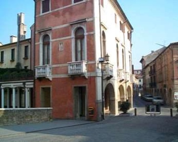 Foto Negozio a Oderzo di 350 m² con 1 locali in affitto