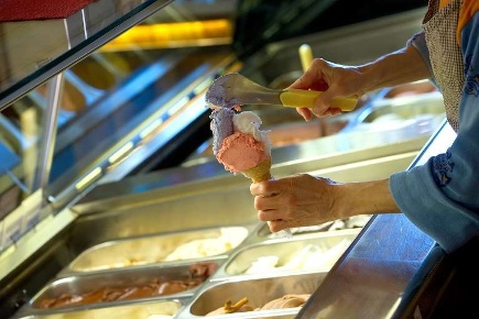 Foto Attività commerciale in Strada Nova, Venezia di 25 m² con 2 locali