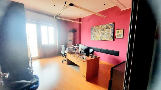 Foto Ufficio a Frosinone di 20 m² con 1 locali in affitto