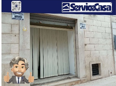 Foto Negozio in CORSO GARIBALDI, Cerignola Centro di 80 m² con 2 locali