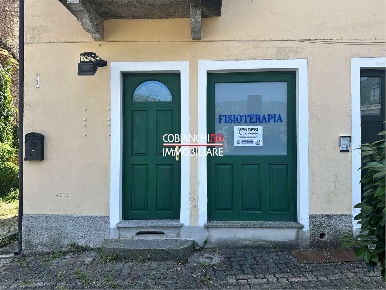 Foto Negozio in via Farinet, Bee di 65 m² con 3 locali in vendita