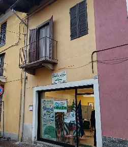 Foto Negozio in VIA MATTEOTTI 47, Alpignano di 60 m² con 1 locali
