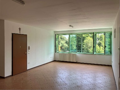 Foto Ufficio in Via Canaletto 100, San Prospero San Silvestrino di 90 m²