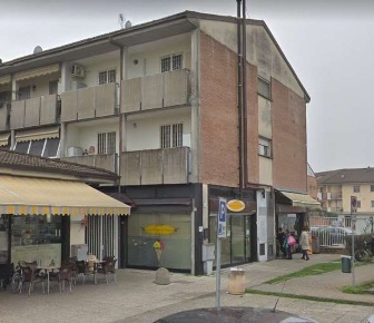 Foto Negozio in VIA PUCCINI 1, Zibido San Giacomo Centro di 47 m²