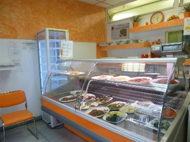 Foto Attività commerciale in Corso Diaz, Forlì Centro Storico di 100 m²