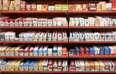 Foto Attività commerciale in via delle ville  493, Capannori di 50 m²